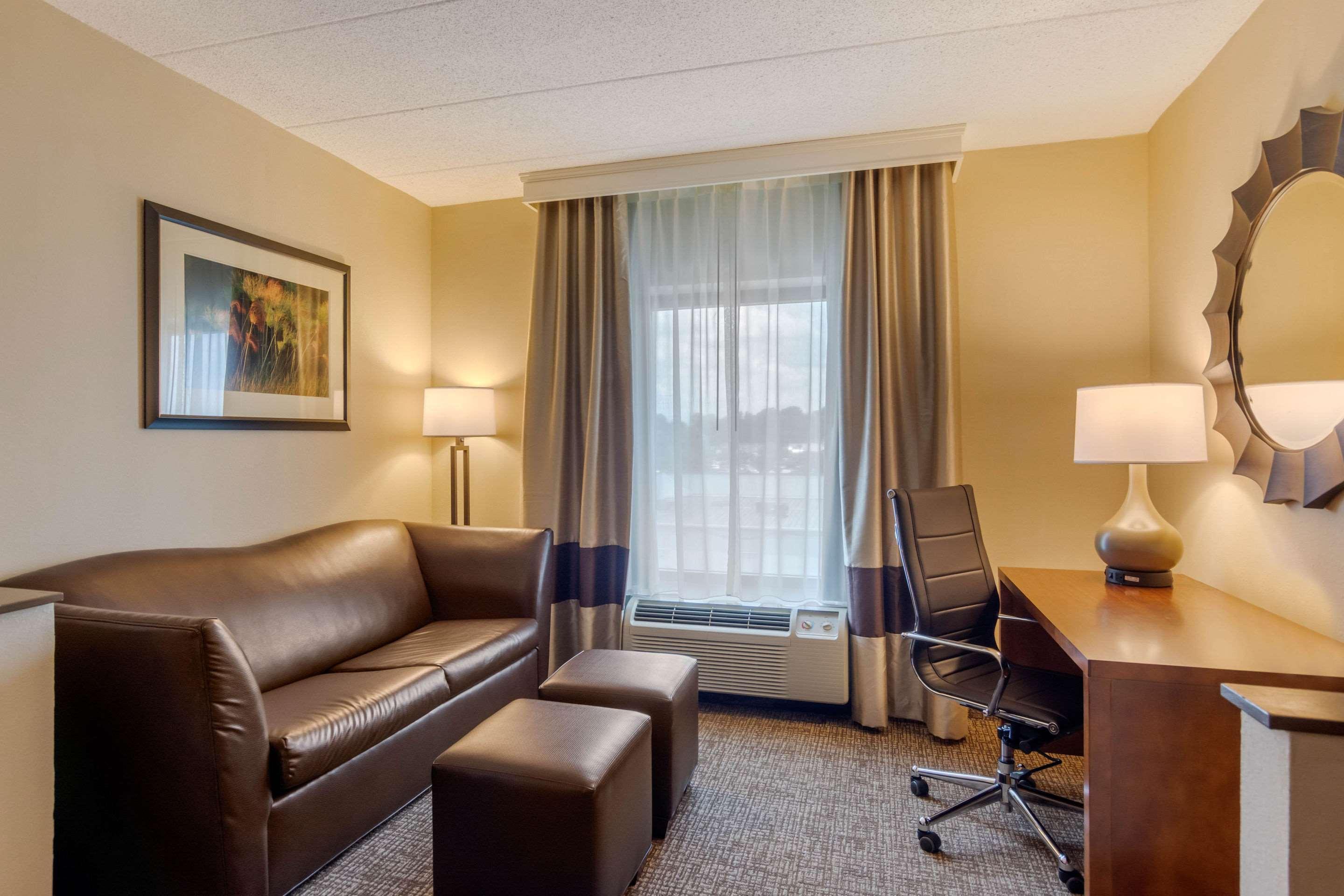Comfort Suites Southpark Colonial Heights Exterior foto